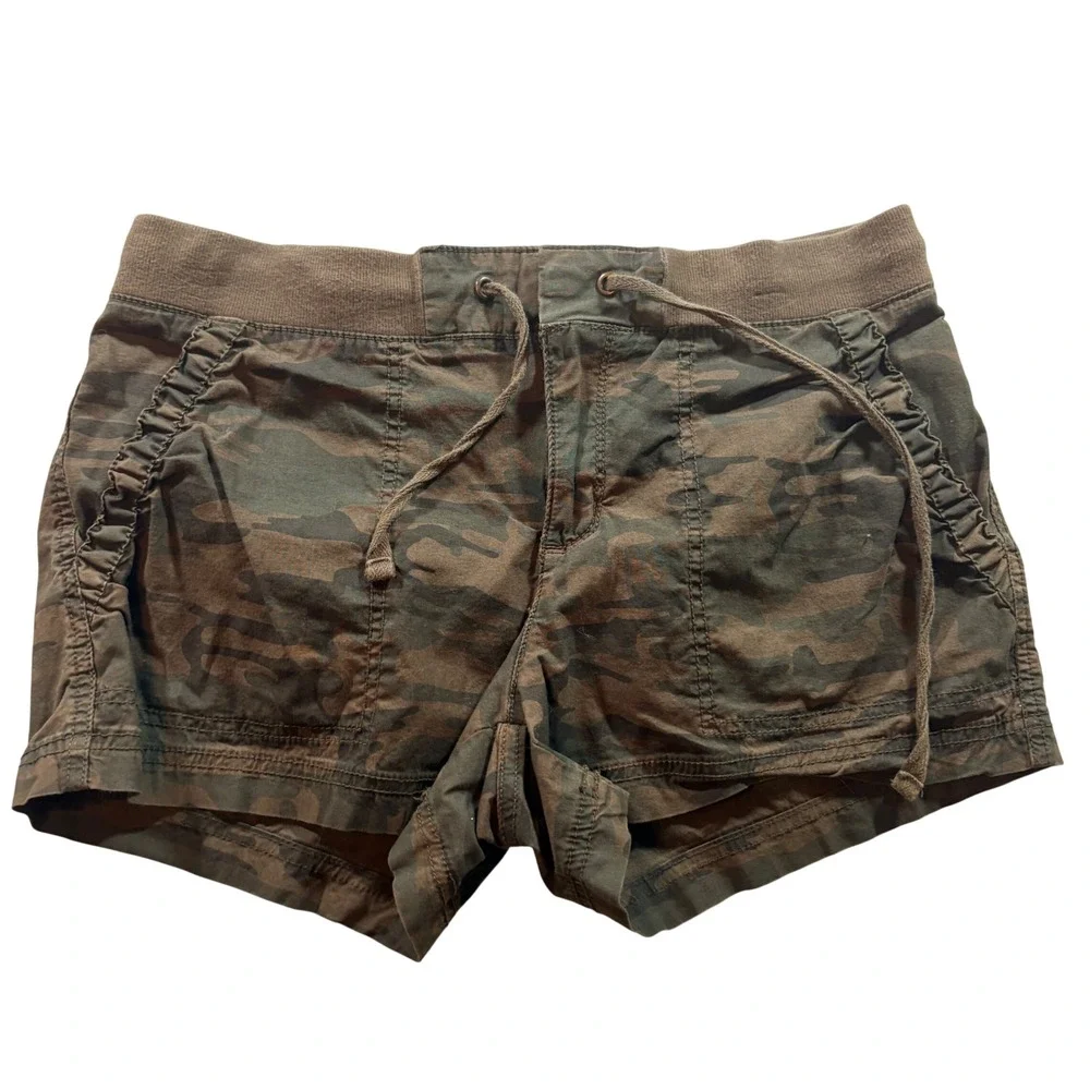 a.n.a Camouflage Cargo Shorts Women Sz 6 Green Cotton Stretch Utility Drawstring